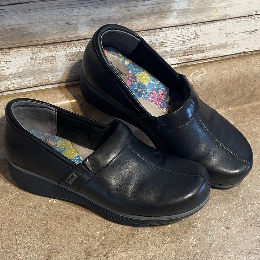 SoftWalk Grey’s Anatomy Size 10 M Black Leather Mules